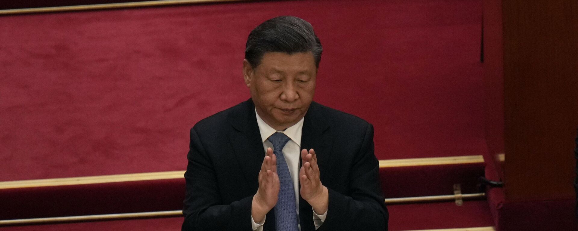 Chinese President Xi Jinping applauds during the opening session of the Chinese People's Political Consultative Congress (CPPCC) at the Great Hall of the People in Beijing, Saturday, March 4, 2023. (AP Photo/Andy Wong) - Sputnik International, 1920, 22.08.2023