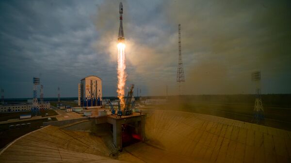 Запуск ракеты-носителя Союз-2.1б с разгонным блоком Фрегат и автоматической станцией Луна-25 с космодрома Восточный - Sputnik International
