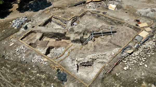 An aerial view of the Tel Shimron excavation during the 2023 season. - Sputnik International