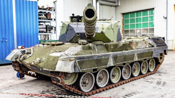 A Leopard 1 A5 combat tank that is ready for delivery stands on the grounds of the military technology company FFG (Flensburger Fahrzeugbau Gesellschaft) in Flensburg, northern Germany, on June 20, 2023.  - Sputnik International