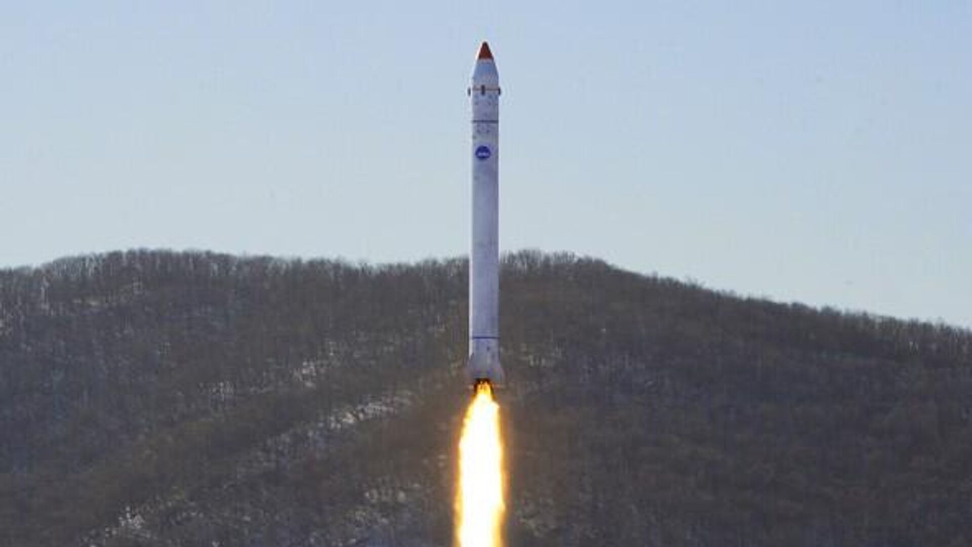 North Korea's National Aerospace Development Administration conducts a final-stage test for development of a reconnaissance satellite at the Sohae Satellite Launching Ground on December 18, 2022 - Sputnik International, 1920, 24.08.2023