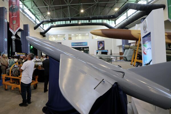 Iran&#x27;s Arash drone on display during the exhibition. - Sputnik International