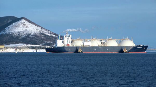 LNG Tanker Makes Arctic Route Debut - Sputnik International